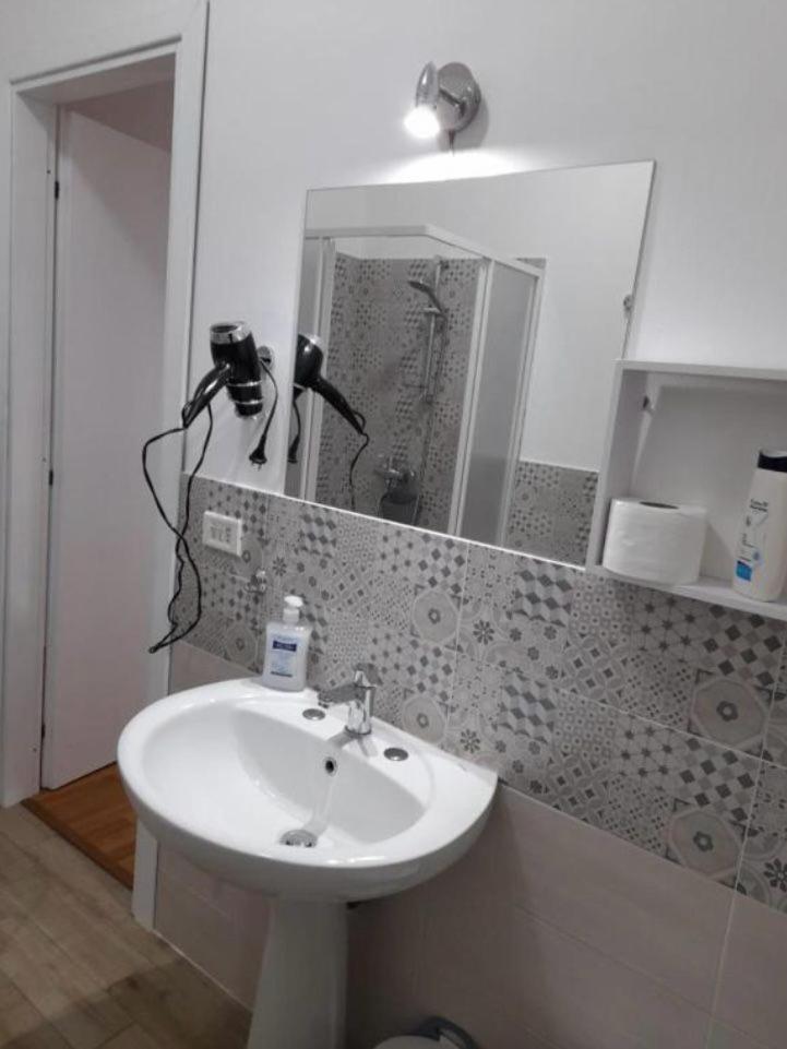 Guest house La Porta Delle Eolie 2.0 *